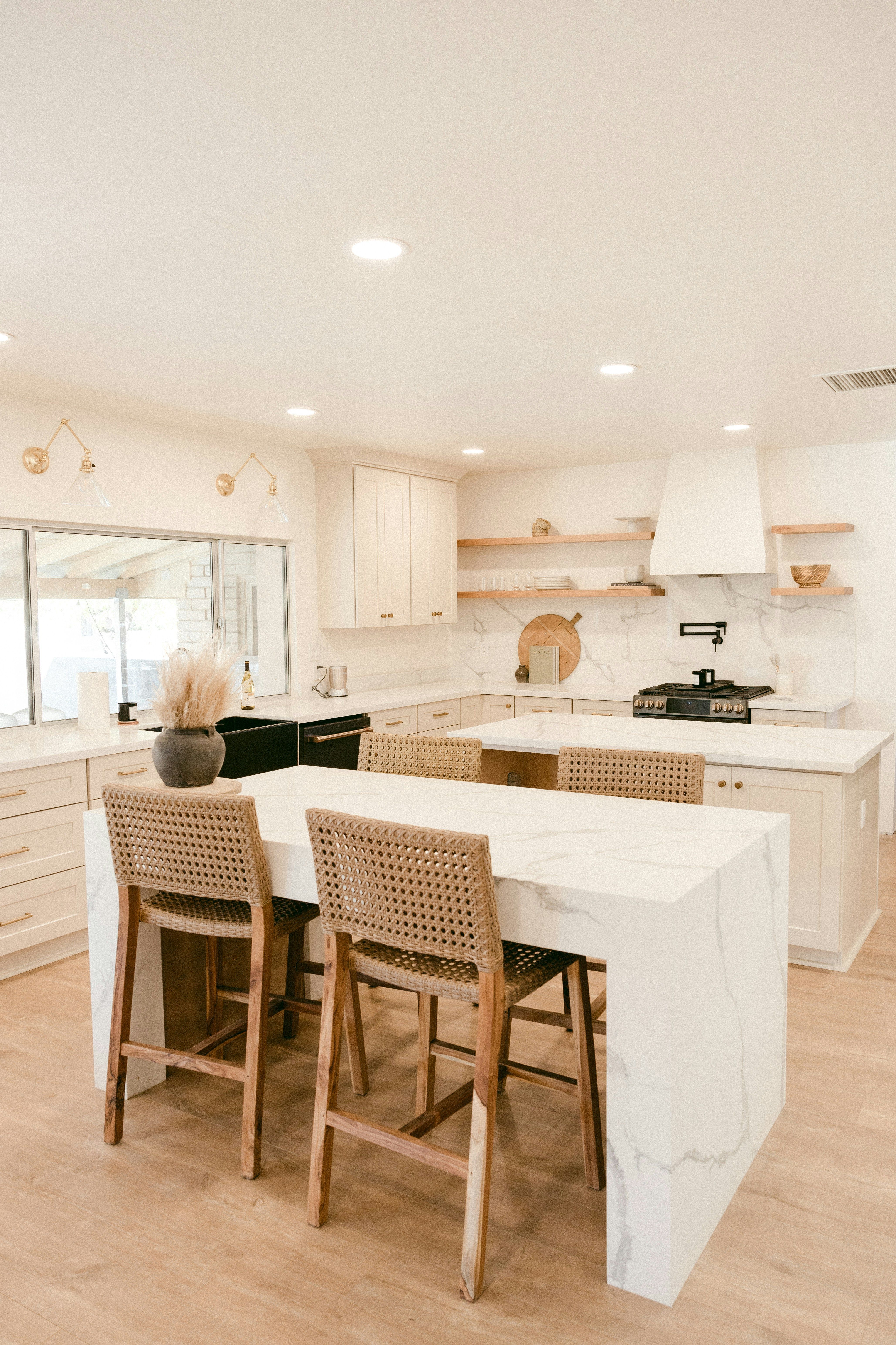  Should A Kitchen Island Be The Same Height As The Worktops?