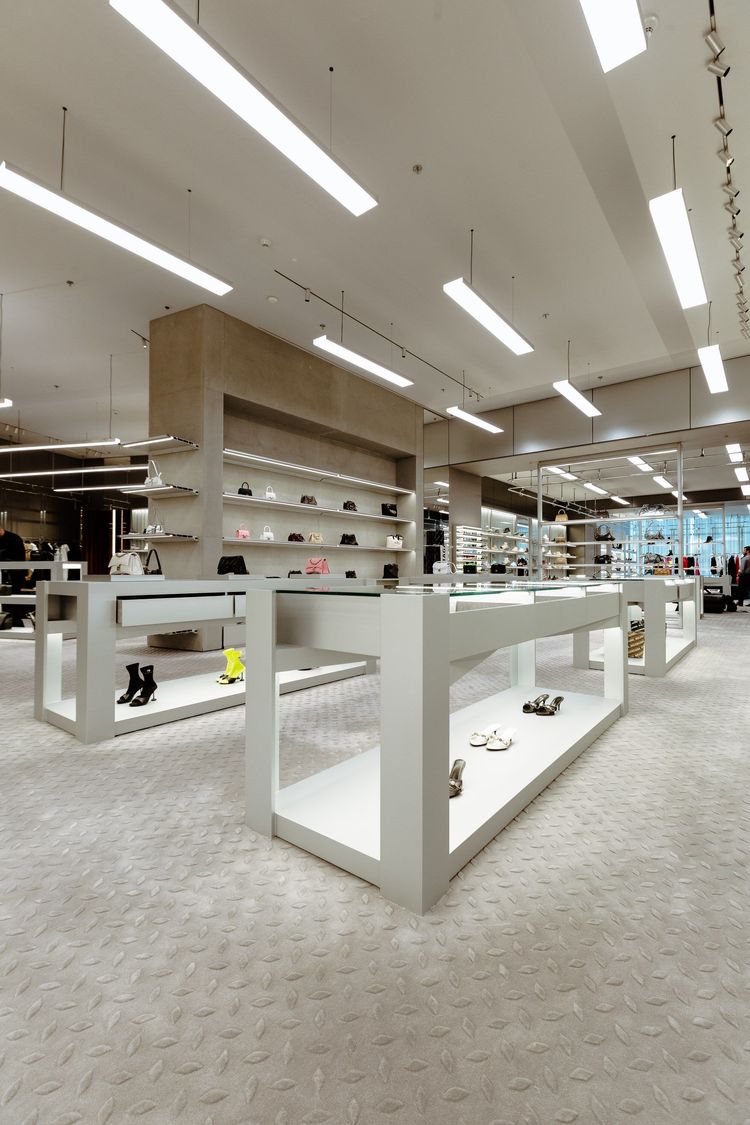 Por qué el revestimiento adhesivo se está convirtiendo en una solución preferida para las tiendas pop-up temporales
