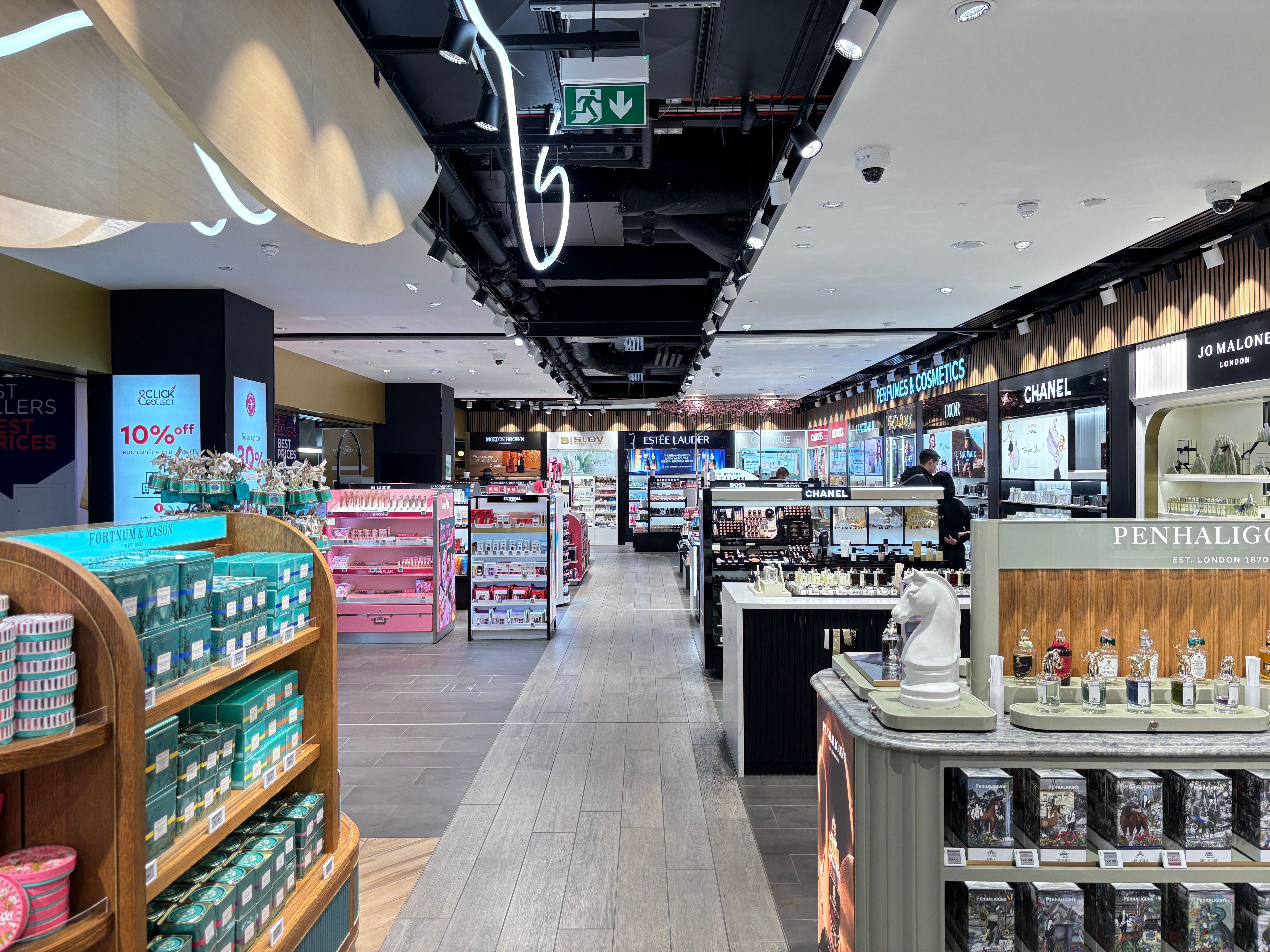 Pop-up & Event Interiors: Premium, Removable Finishes for Short-Term Spaces