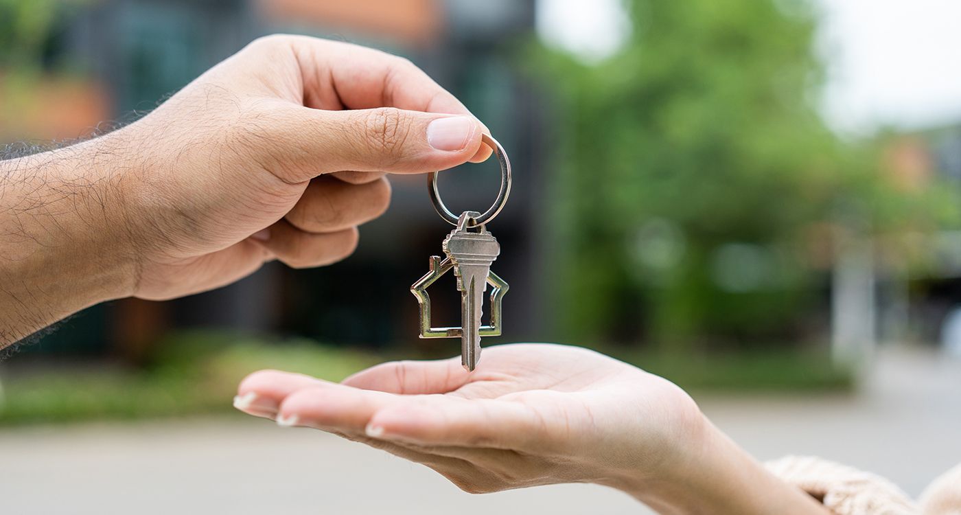 Successfully Decorating Your Airbnb : Complete Guide