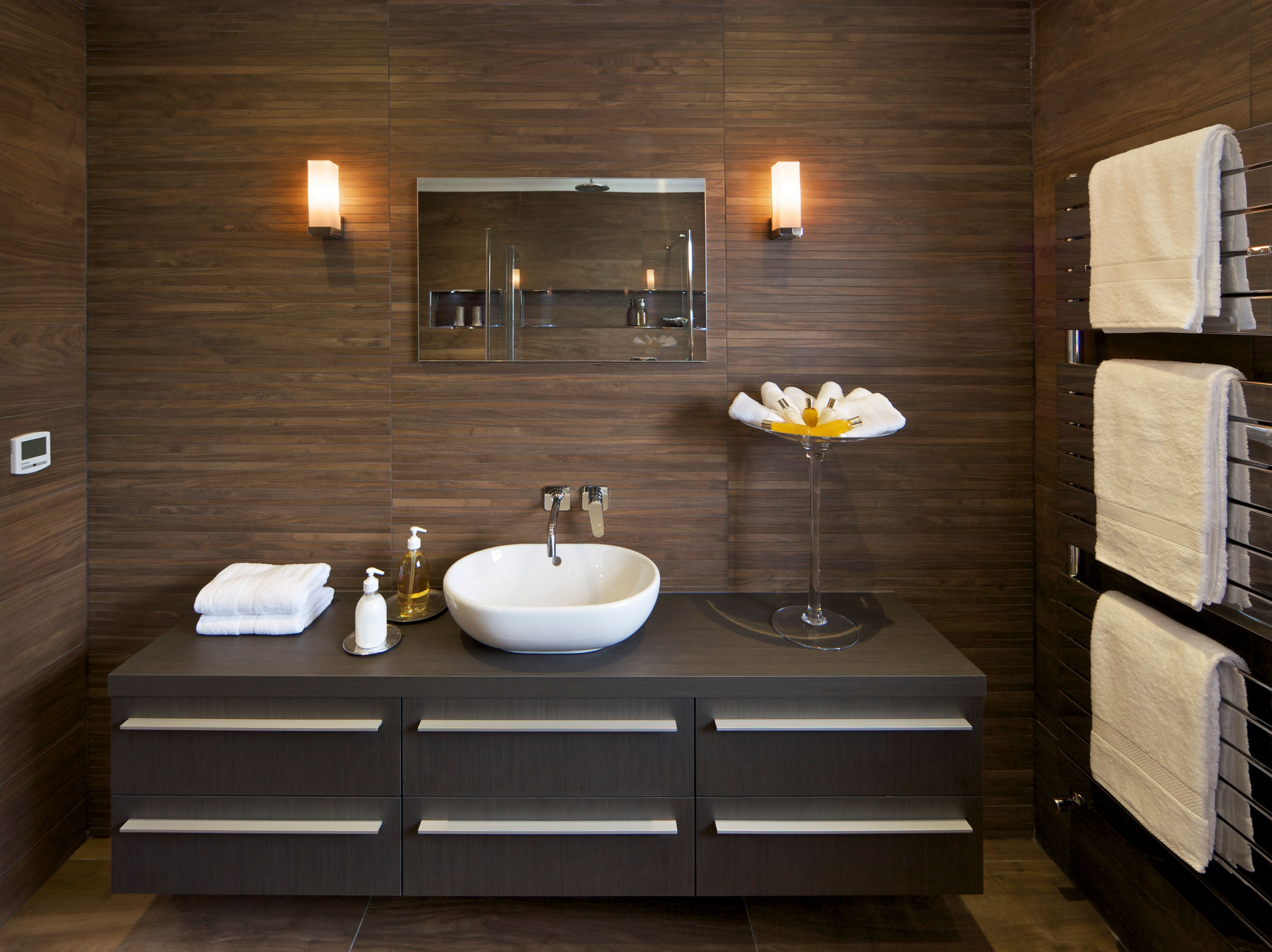 Vertical Wood Surfaces: How to Use Wood Vinyl for Accent Walls and Columns